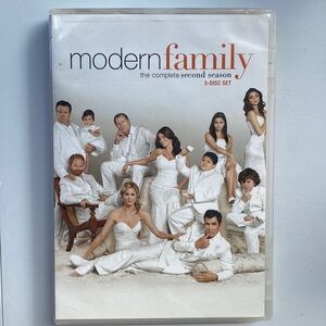 Modern Family Complete 2nd season